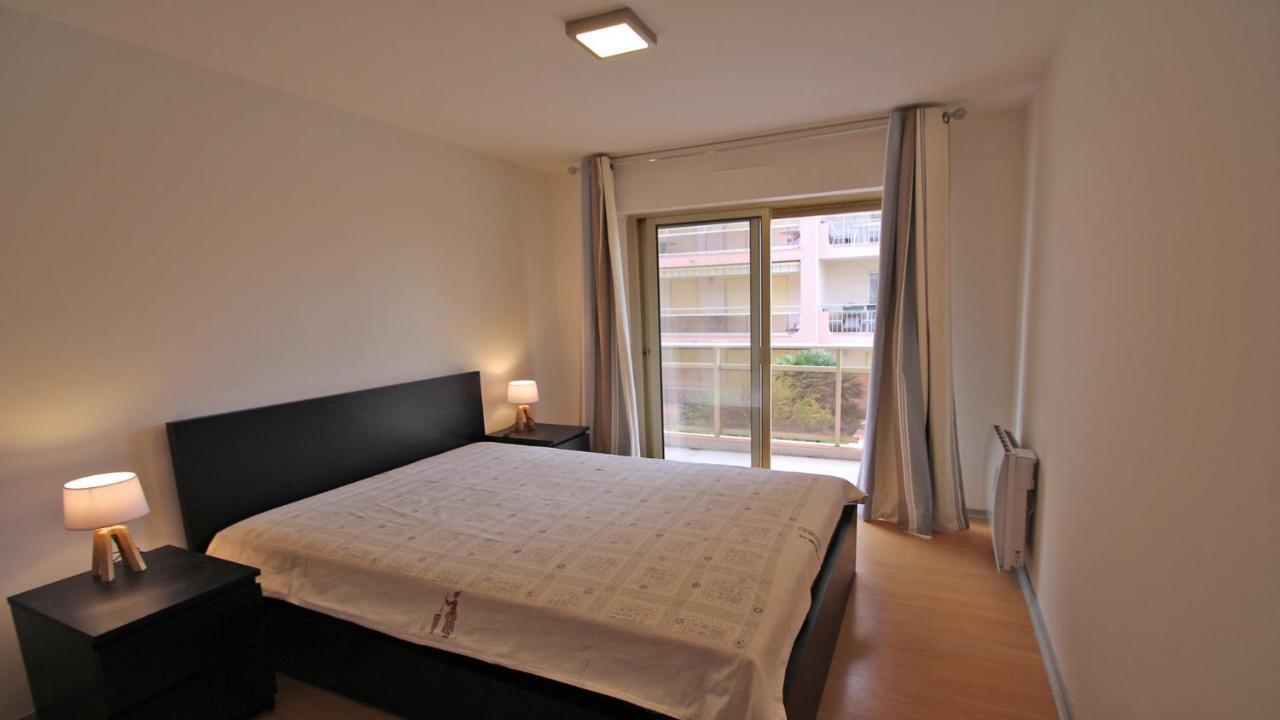 Le Riviera Apartment Сен Максим Екстериор снимка